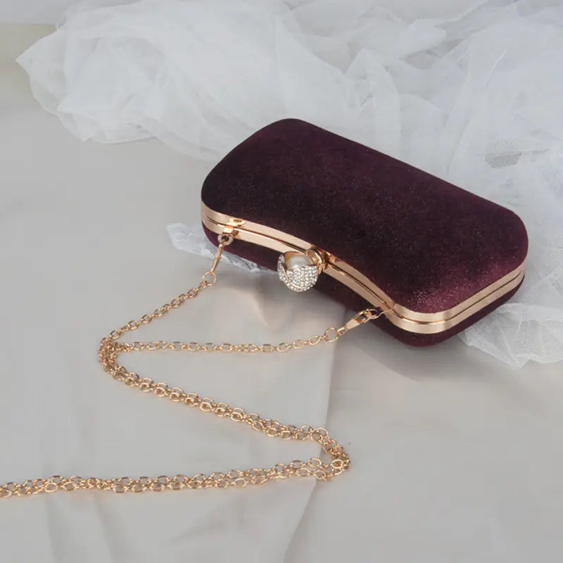 Verde Luxe Women's Shoulder Clutch