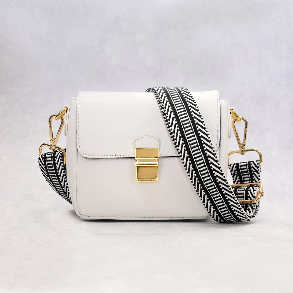 Petite Elegance Leather Bag - White